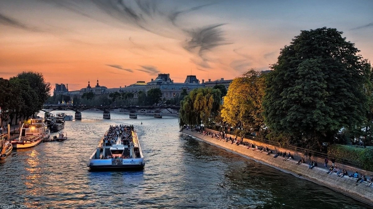 2 days in Paris - river cruise