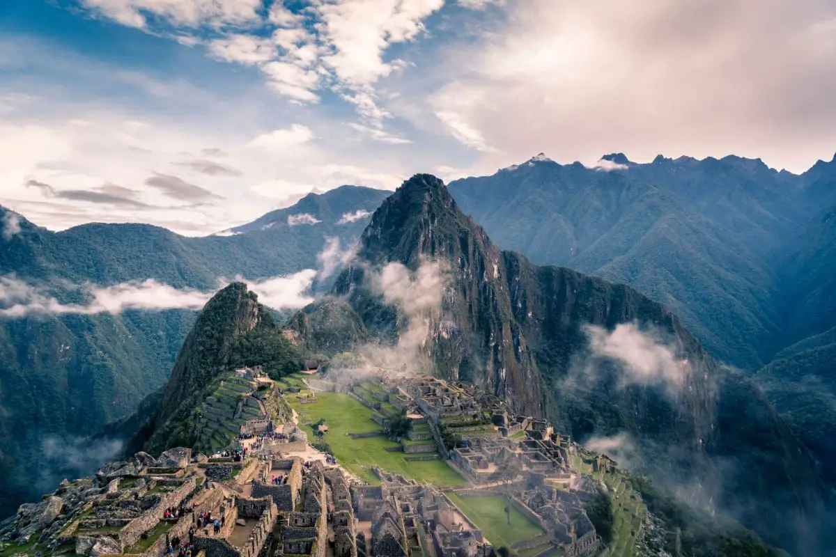 Books about wanderlust - Machu Picchu Peru