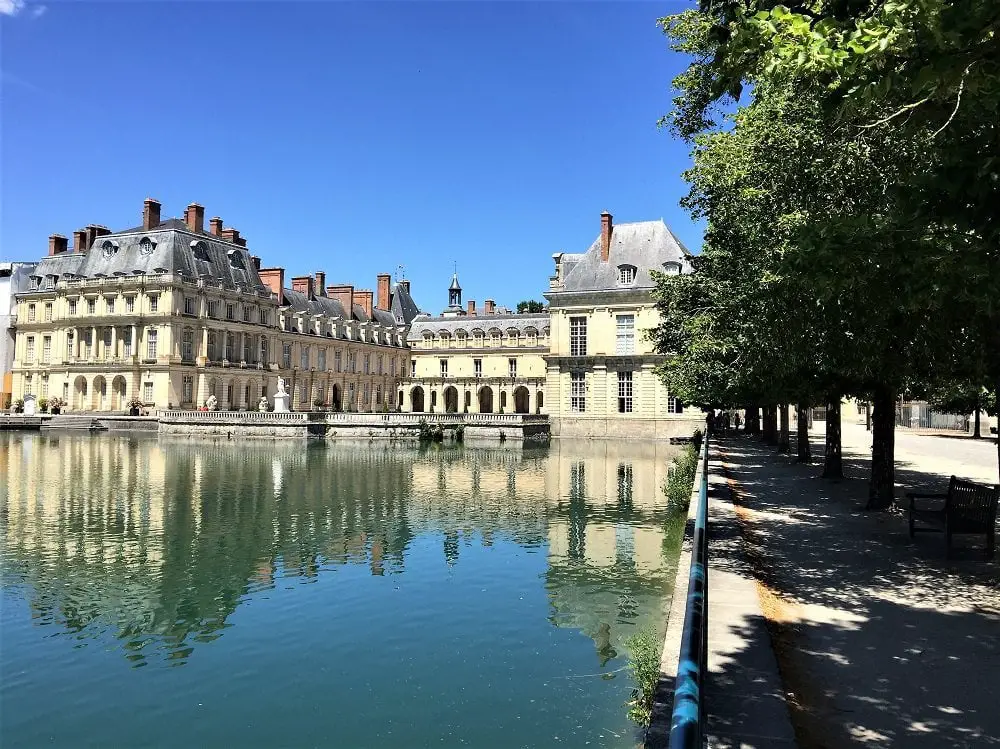 French landmarks - Chateau Fontainebleau