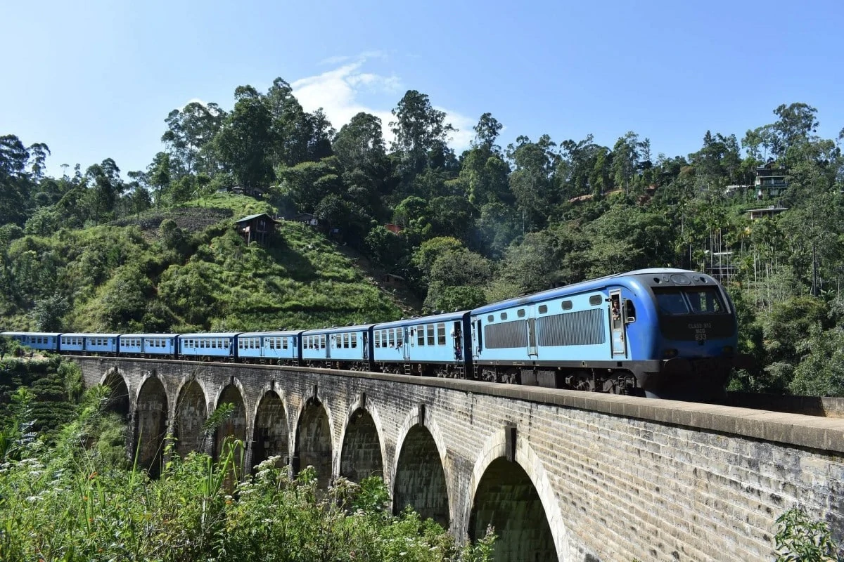 Sri Lanka landmarks - Nine Arches Bridge Ella