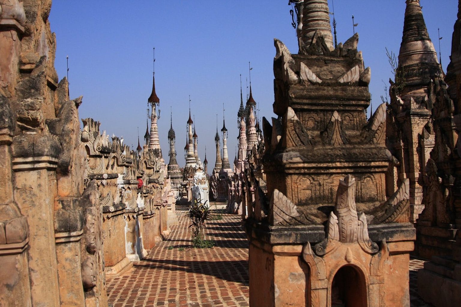 Picture of the Kakku Stuppas, Myanmar