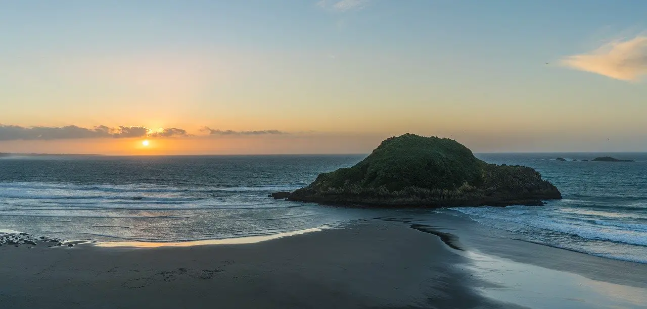 New Plymouth near Auckland