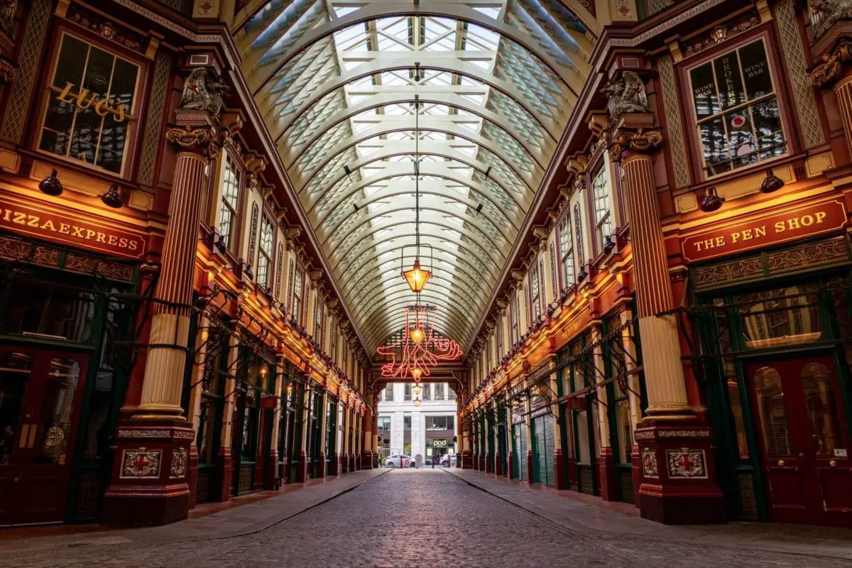 Non touristy things to do in London - Leadenhall Market