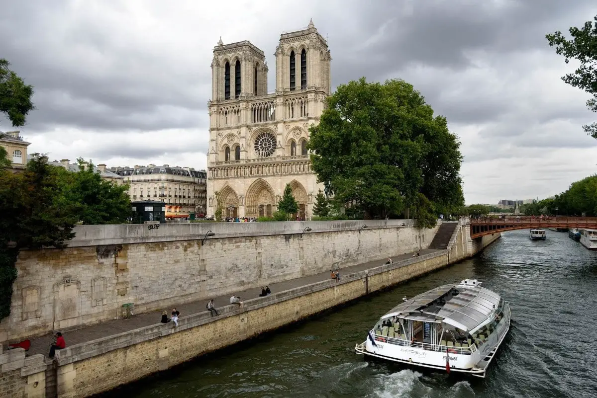 Take a cruise on the River Seine, Paris