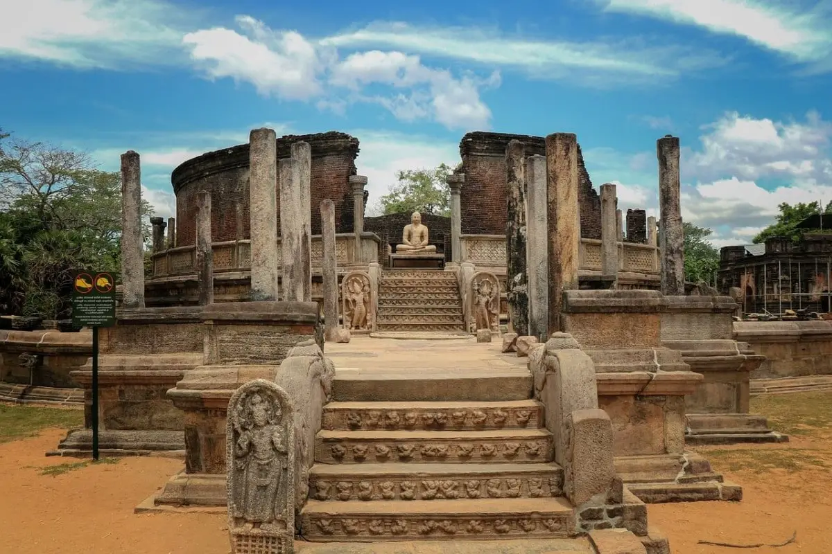 Poḷonnaruwa Sri Lanka